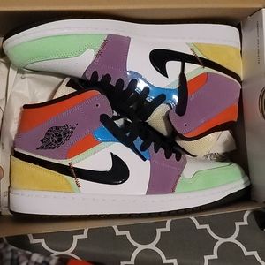 Jordan 1 MID SE